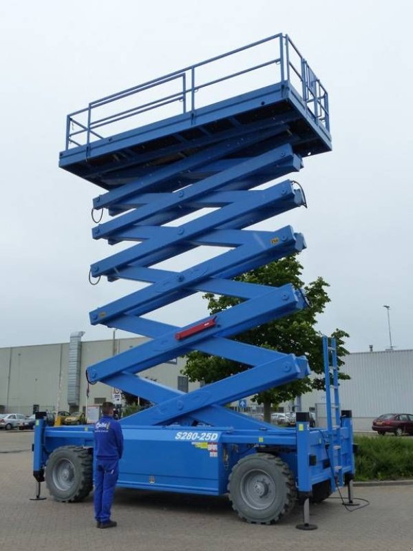 Teleskoparbeitsbühne du type Sonstige AB Lift AB-lift S280-25E4WDS, Gebrauchtmaschine en Sittard (Photo 6)