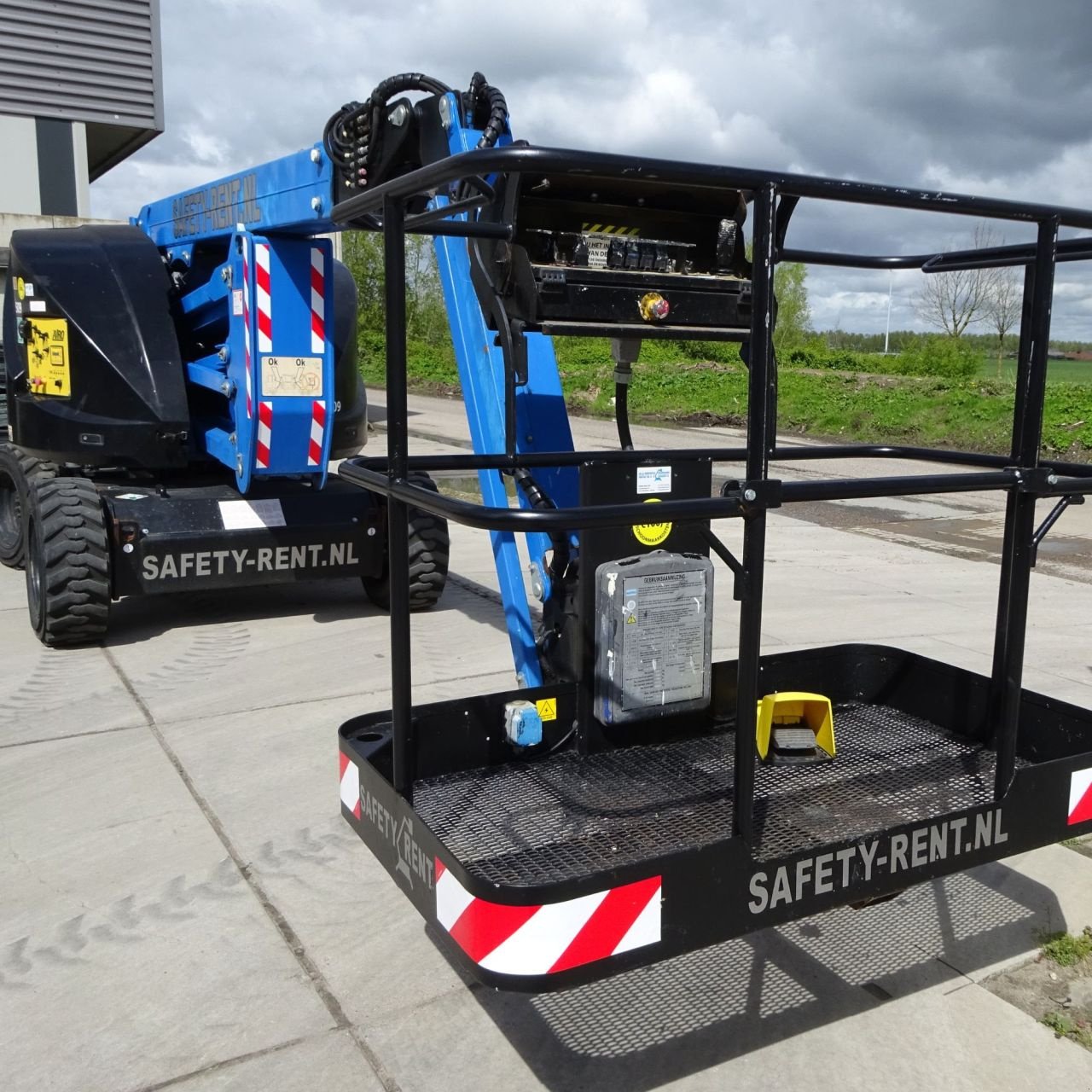 Teleskoparbeitsbühne del tipo Sonstige Airo A15 JRTD, Gebrauchtmaschine en Nieuw-Vennep (Imagen 2)