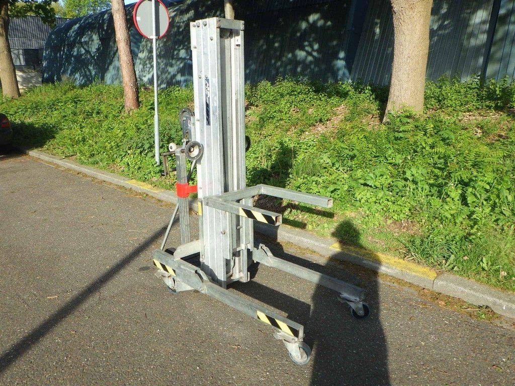 Teleskoparbeitsbühne des Typs Sonstige Alp-lift LMX500, Gebrauchtmaschine in Antwerpen (Bild 3)