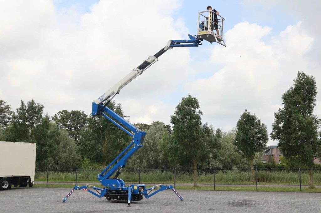 Teleskoparbeitsbühne des Typs Sonstige Bluelift BLUELIFT C22/11 21 METER REMOTE HYBRID, Gebrauchtmaschine in Marknesse (Bild 9)