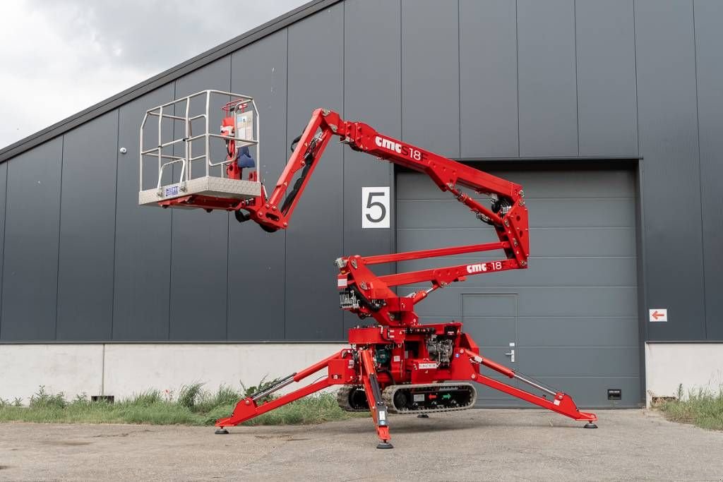 Teleskoparbeitsbühne van het type Sonstige CMC S18F, Neumaschine in Moerbeke (Foto 1)