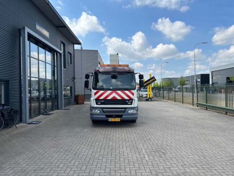 Teleskoparbeitsbühne van het type Sonstige Custers T265-18, Gebrauchtmaschine in WIJCHEN (Foto 8)