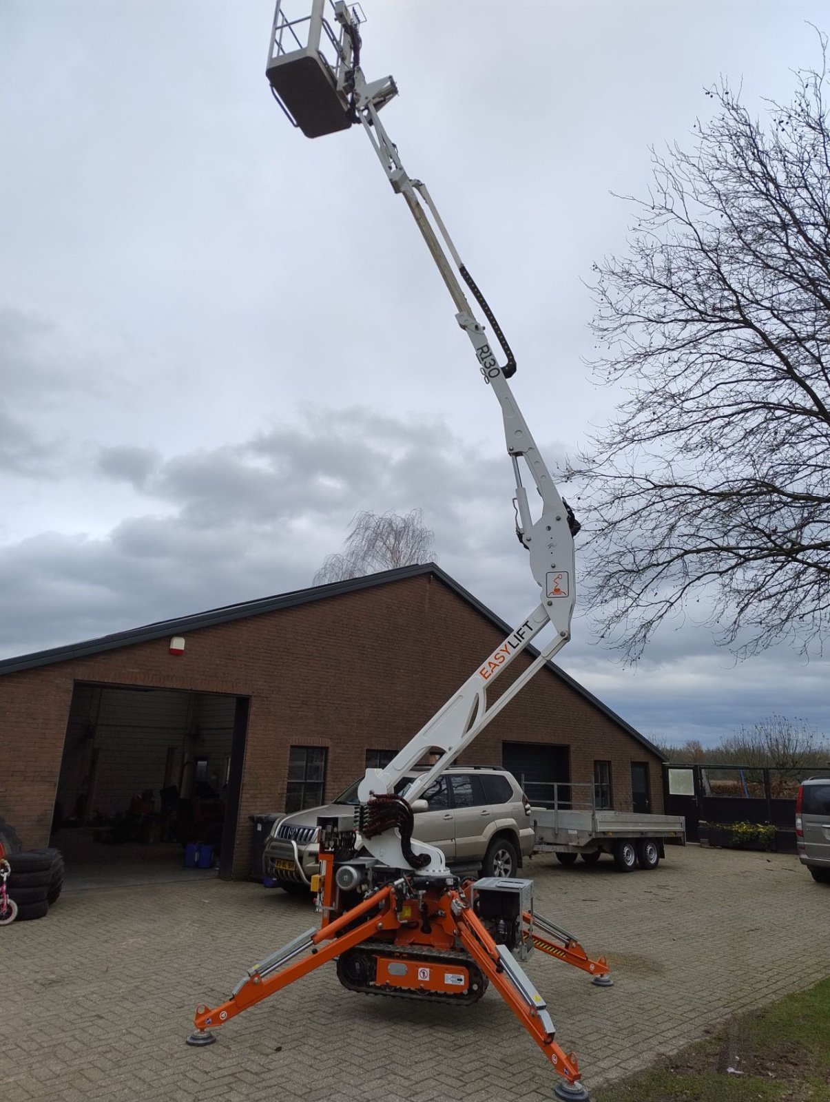 Teleskoparbeitsbühne tip Sonstige Easy lift R 130, Gebrauchtmaschine in Veldhoven (Poză 11)