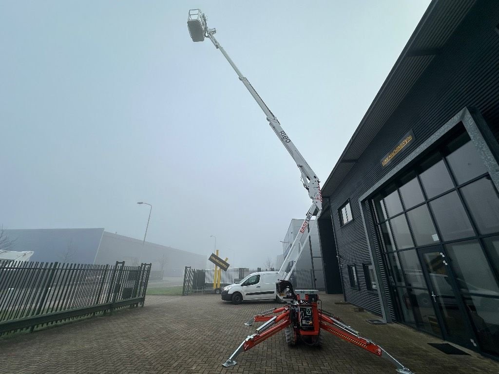 Teleskoparbeitsbühne du type Sonstige EasyLift R 180, Gebrauchtmaschine en WIJCHEN (Photo 3)