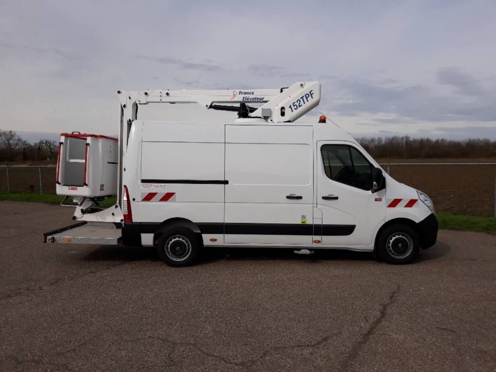 Teleskoparbeitsbühne van het type Sonstige France Elevateur 152TPF, Gebrauchtmaschine in Sittard (Foto 8)