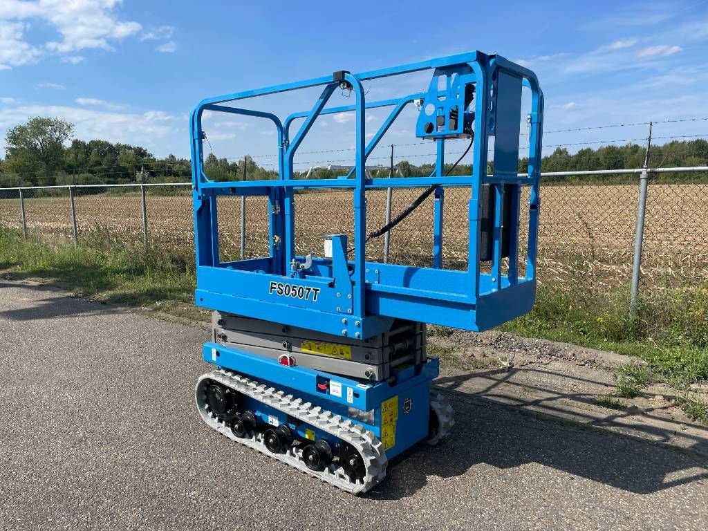 Teleskoparbeitsbühne typu Sonstige Fronteq FS0507T Tracked Scissor Lift, Neumaschine w Sittard (Zdjęcie 9)