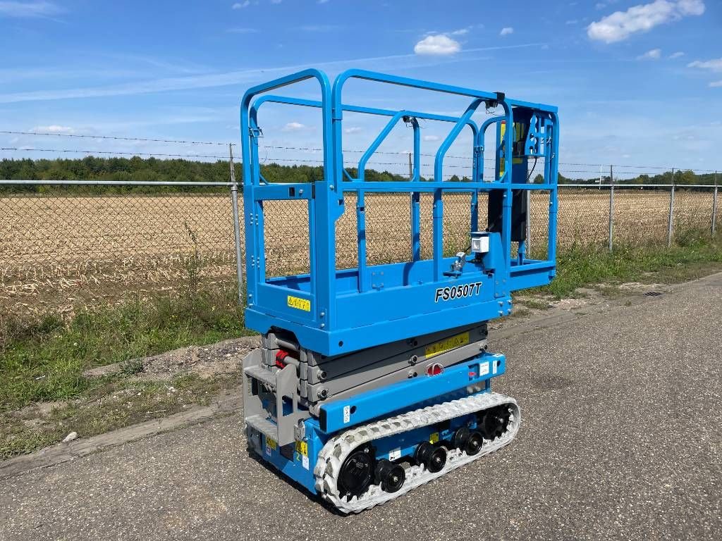 Teleskoparbeitsbühne typu Sonstige Fronteq FS0507T Tracked Scissor Lift, Neumaschine w Sittard (Zdjęcie 10)