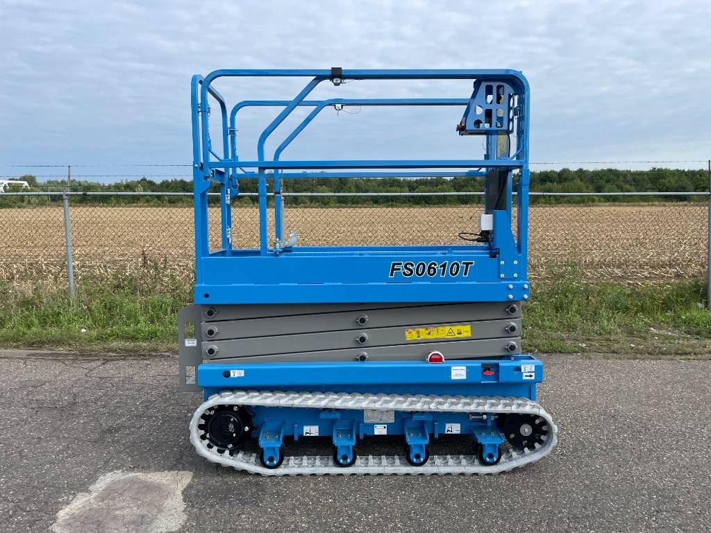 Teleskoparbeitsbühne от тип Sonstige Fronteq FS0610T Tracked Scissor Lift, Neumaschine в Sittard (Снимка 8)