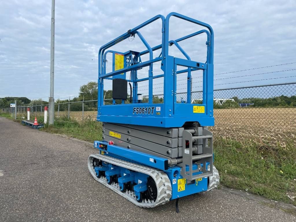 Teleskoparbeitsbühne Türe ait Sonstige Fronteq FS0610T Tracked Scissor Lift, Neumaschine içinde Sittard (resim 2)