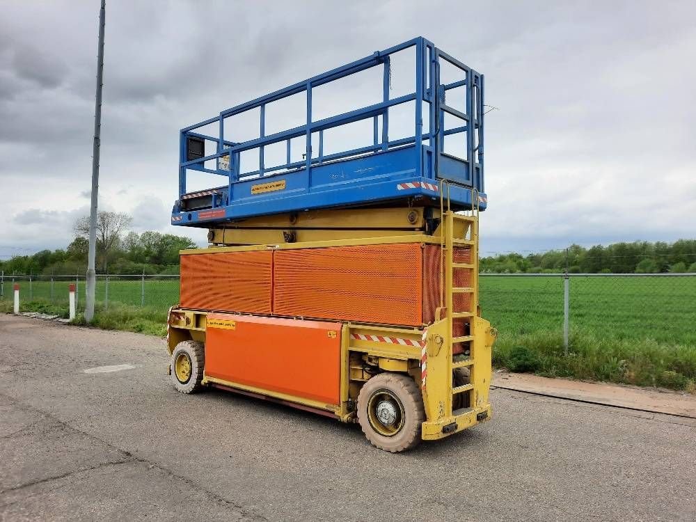 Teleskoparbeitsbühne des Typs Sonstige Gsl LIFTLUX S205 E12 22.5M SCISSOR LIFT 3 UNITS, Gebrauchtmaschine in Sittard (Bild 5)