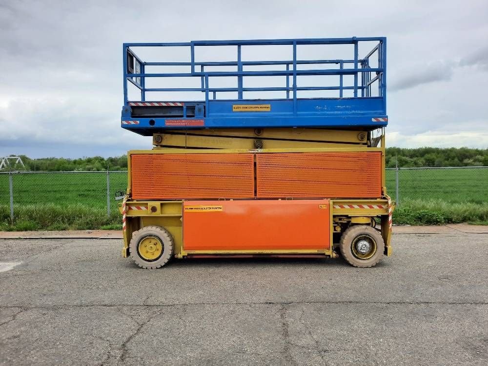 Teleskoparbeitsbühne tip Sonstige Gsl LIFTLUX S205 E12 22.5M SCISSOR LIFT 3 UNITS, Gebrauchtmaschine in Sittard (Poză 1)