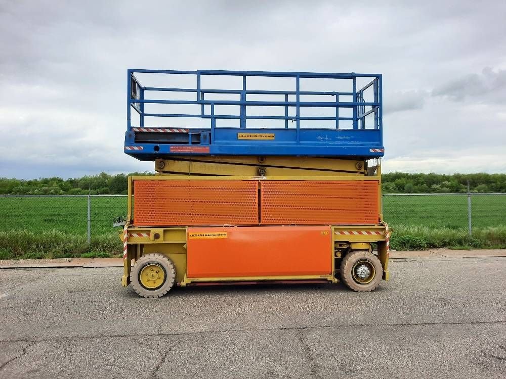 Teleskoparbeitsbühne typu Sonstige Gsl LIFTLUX S205 E12 22.5M SCISSOR LIFT 3 UNITS, Gebrauchtmaschine w Sittard (Zdjęcie 2)