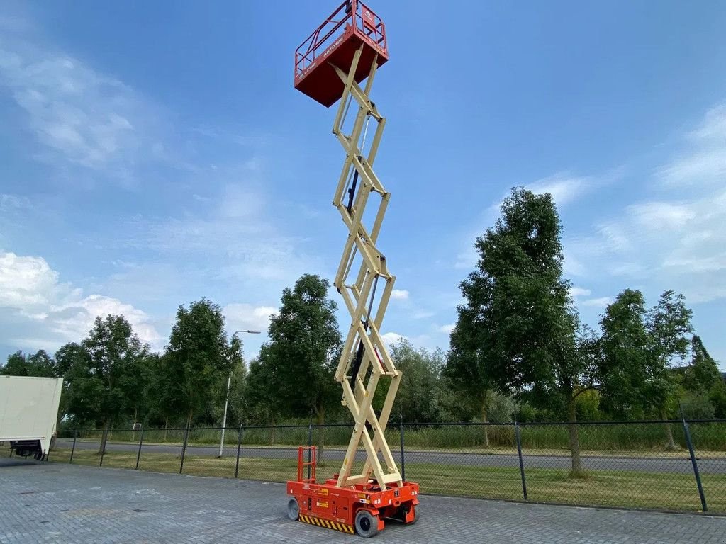 Teleskoparbeitsbühne del tipo Sonstige LGMG AS1012E 12 METER 320 KG GS-3232 ES 3246, Gebrauchtmaschine en Marknesse (Imagen 10)