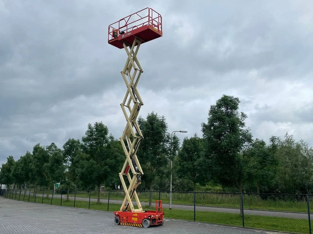 Teleskoparbeitsbühne typu Sonstige LGMG AS1012E 12 METER 320 KG GS-3232 ES 3246, Gebrauchtmaschine v Marknesse (Obrázek 10)