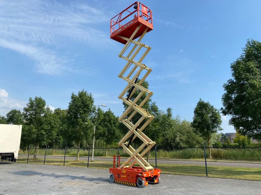 Teleskoparbeitsbühne van het type Sonstige LGMG AS1212E 14 METER 320 KG GS-4047 ERT4769, Gebrauchtmaschine in Marknesse (Foto 9)