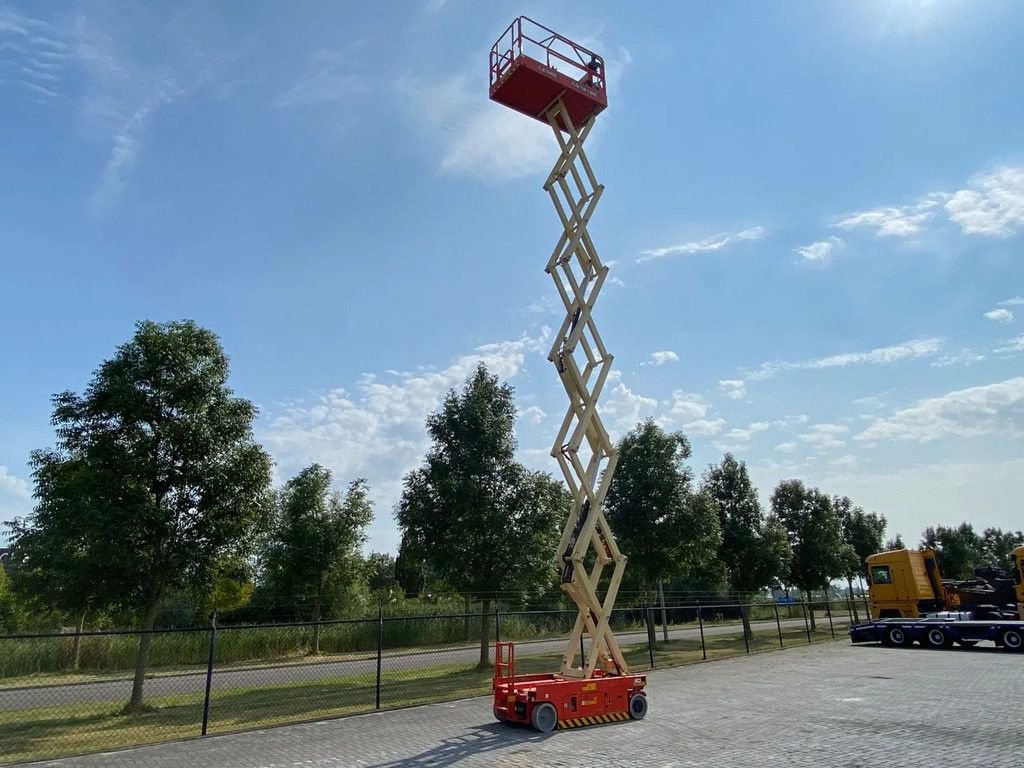 Teleskoparbeitsbühne za tip Sonstige LGMG AS1212E 14 METER 320 KG GS-4047 ERT4769, Gebrauchtmaschine u Marknesse (Slika 9)