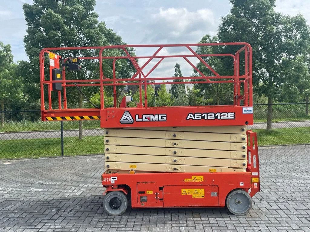 Teleskoparbeitsbühne van het type Sonstige LGMG AS1212E 14 METER 320 KG GS-4047 ERT4769, Gebrauchtmaschine in Marknesse (Foto 4)