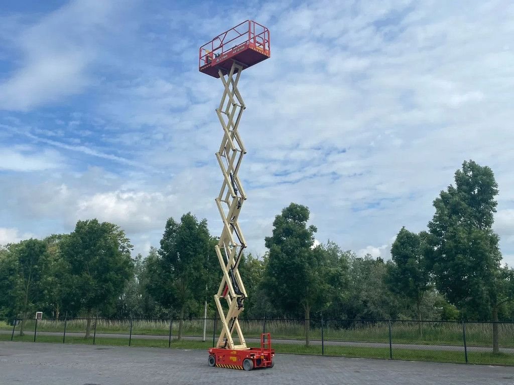 Teleskoparbeitsbühne van het type Sonstige LGMG AS1212E 14 METER 320 KG GS-4047 ERT4769, Gebrauchtmaschine in Marknesse (Foto 9)