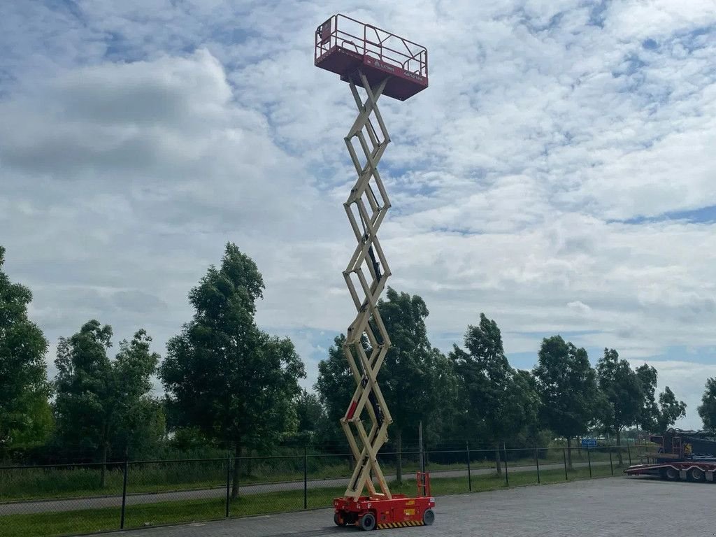 Teleskoparbeitsbühne типа Sonstige LGMG AS1212E 14 METER 320 KG GS-4047 ERT4769, Gebrauchtmaschine в Marknesse (Фотография 10)