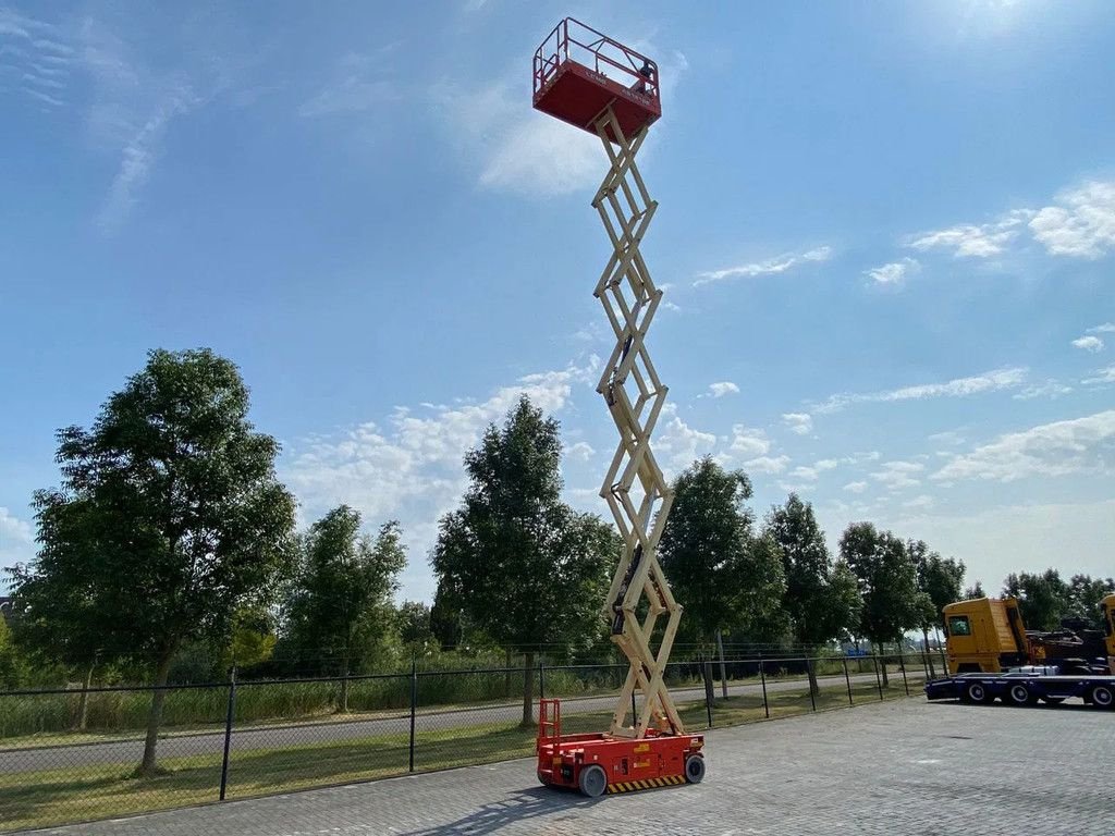 Teleskoparbeitsbühne Türe ait Sonstige LGMG AS1212E 14 METER 320 KG GS-4047 ERT4769, Gebrauchtmaschine içinde Marknesse (resim 9)