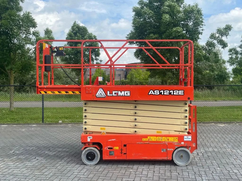 Teleskoparbeitsbühne van het type Sonstige LGMG AS1212E 14 METER 320 KG GS-4047 ERT4769, Gebrauchtmaschine in Marknesse (Foto 4)