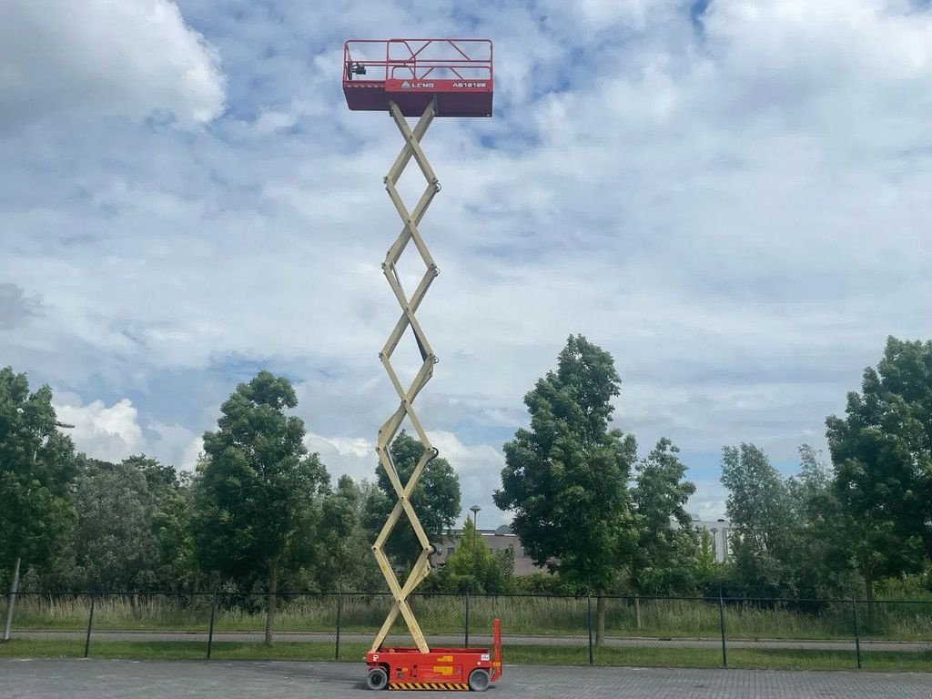 Teleskoparbeitsbühne van het type Sonstige LGMG AS1212E 14 METER 320 KG GS-4047 ERT4769, Gebrauchtmaschine in Marknesse (Foto 4)