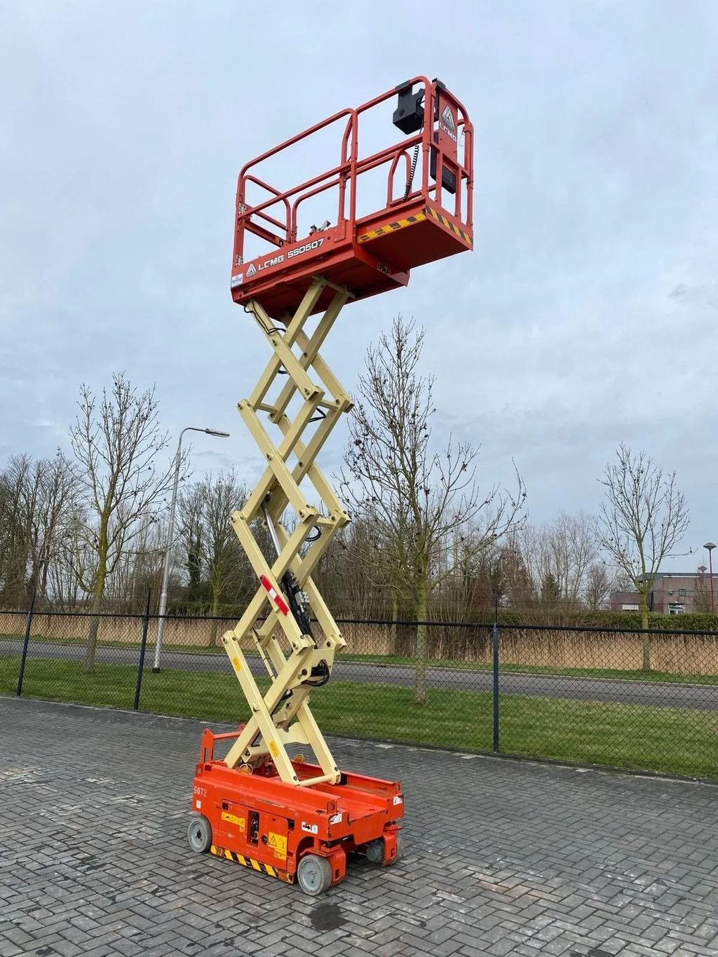 Teleskoparbeitsbühne du type Sonstige LGMG SS0507 6.3 METER 230 KG GS-1432 ES1530, Gebrauchtmaschine en Marknesse (Photo 9)