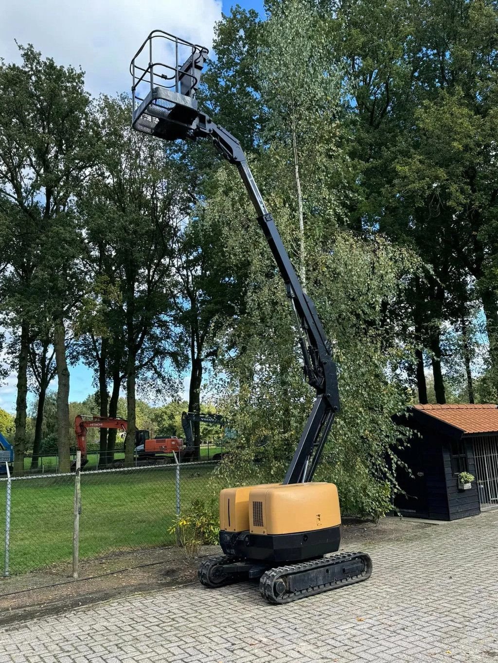 Teleskoparbeitsbühne van het type Sonstige Maeda Nagano NUL060 Rups Hoogwerker 1950KG, Gebrauchtmaschine in Harskamp (Foto 8)