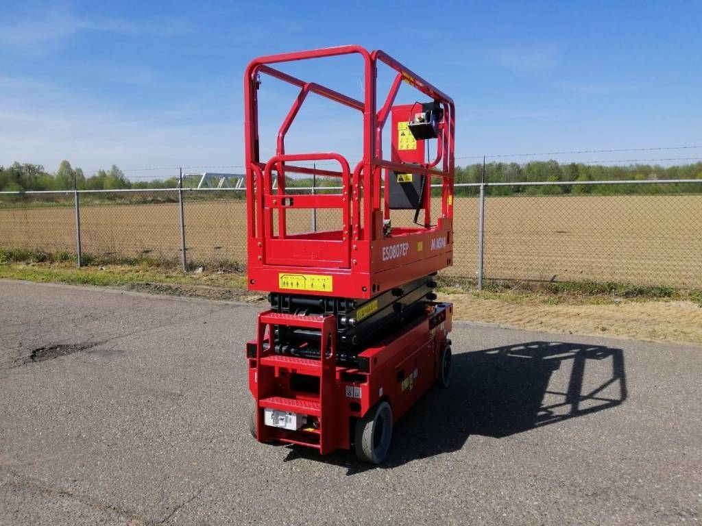 Teleskoparbeitsbühne van het type Sonstige MAGNI ES 0807 EP, Neumaschine in Sittard (Foto 10)