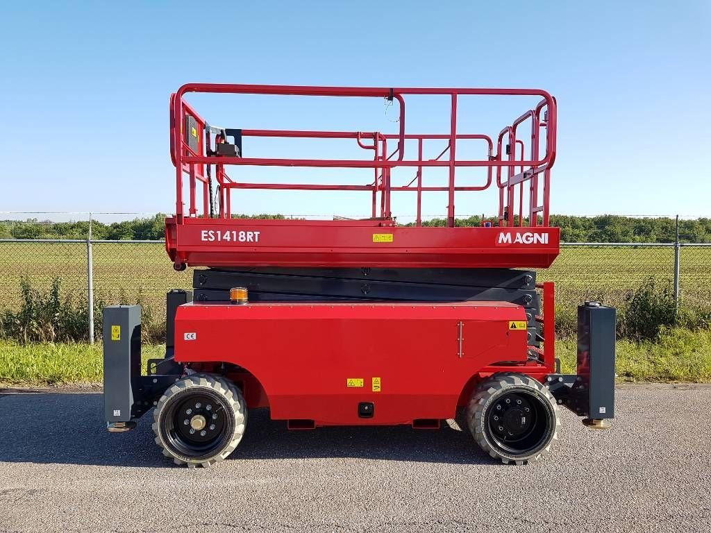 Teleskoparbeitsbühne du type Sonstige MAGNI ES 1418 RT, Neumaschine en Sittard (Photo 1)