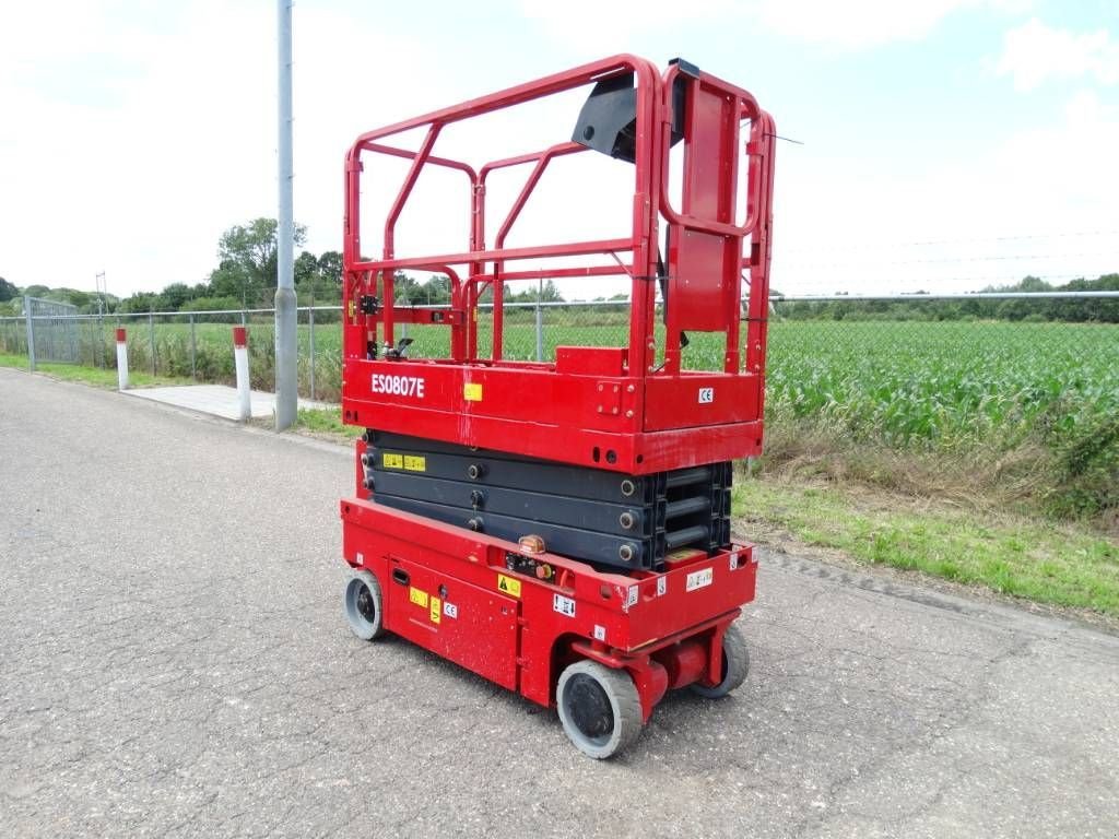 Teleskoparbeitsbühne van het type Sonstige MAGNI ES0807E, Neumaschine in Sittard (Foto 8)