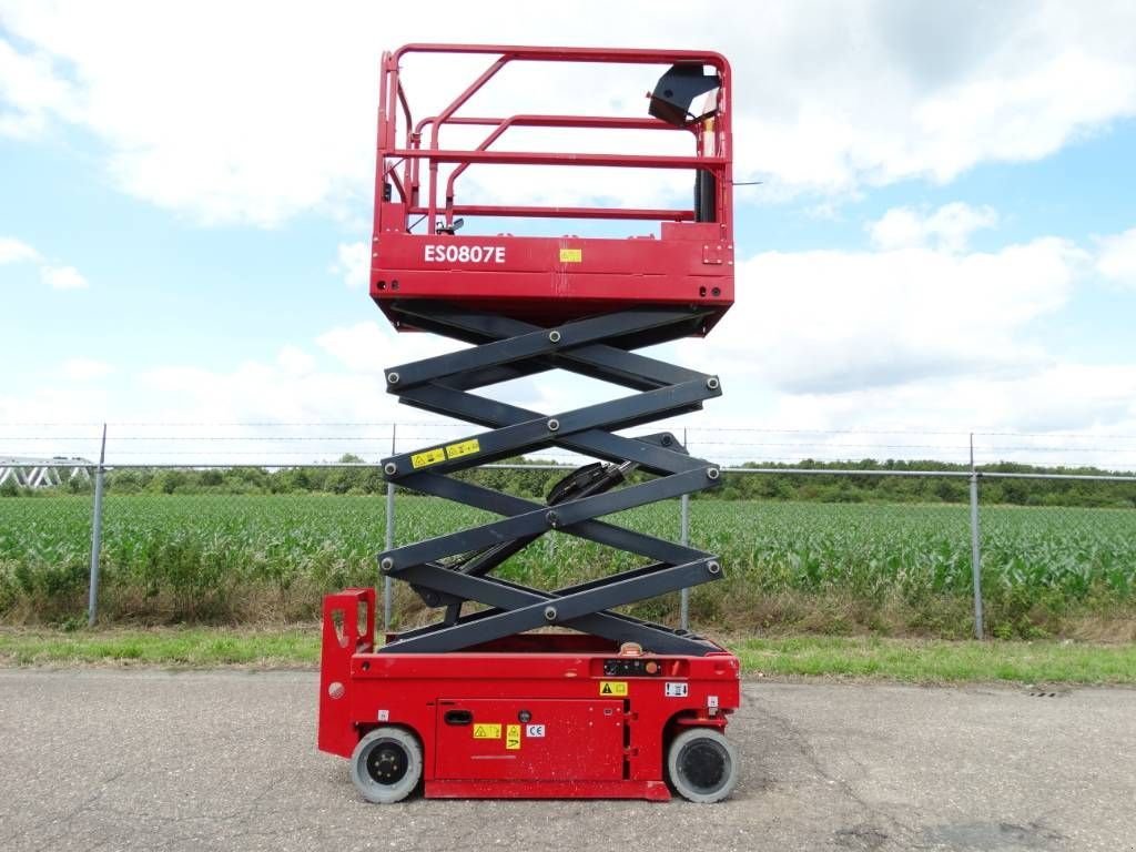 Teleskoparbeitsbühne van het type Sonstige MAGNI ES0807E, Neumaschine in Sittard (Foto 9)