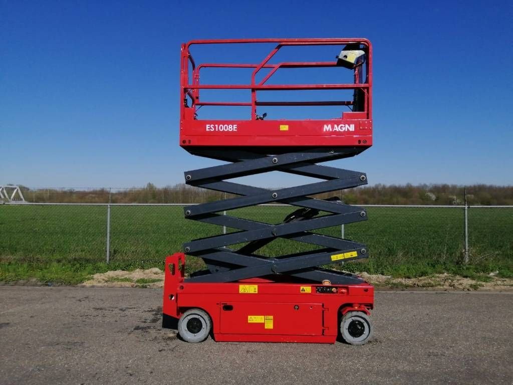 Teleskoparbeitsbühne типа Sonstige MAGNI ES1008E, Gebrauchtmaschine в Sittard (Фотография 2)