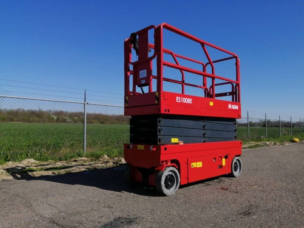 Teleskoparbeitsbühne типа Sonstige MAGNI ES1008E, Gebrauchtmaschine в Sittard (Фотография 8)