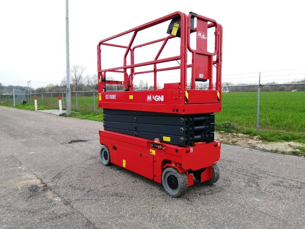 Teleskoparbeitsbühne van het type Sonstige MAGNI ES1008E, Gebrauchtmaschine in Sittard (Foto 3)