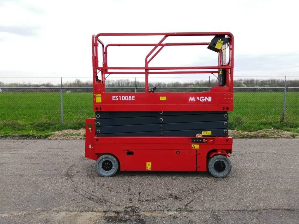 Teleskoparbeitsbühne van het type Sonstige MAGNI ES1008E, Gebrauchtmaschine in Sittard (Foto 1)