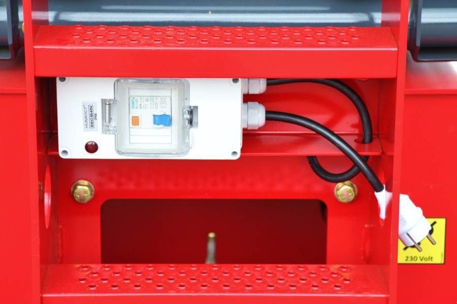 Teleskoparbeitsbühne Türe ait Sonstige MAGNI ES1012E Electric, 10m Working Height, 450kg Capaci, Gebrauchtmaschine içinde Groenlo (resim 11)