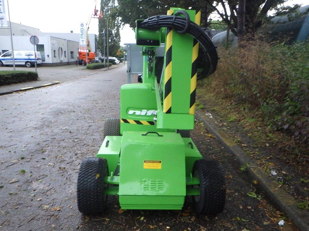 Teleskoparbeitsbühne du type Sonstige Nifty HR12NDE, Gebrauchtmaschine en Antwerpen (Photo 4)