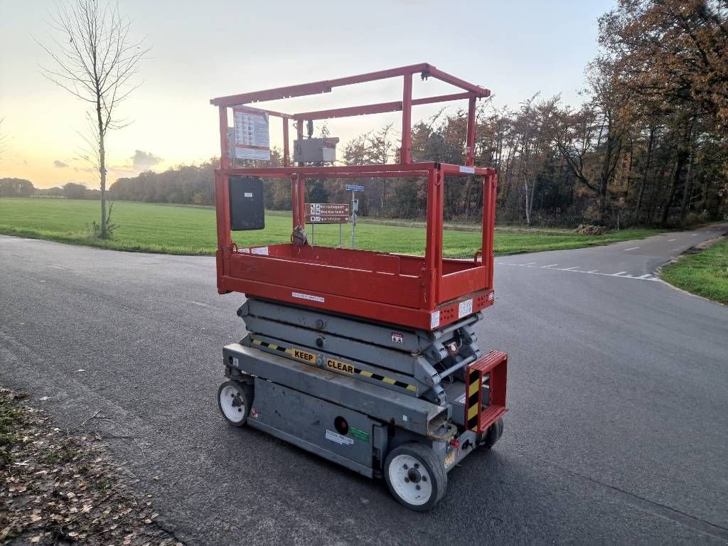 Teleskoparbeitsbühne of the type Sonstige Sky Jack SJ 3219 elektrische schaarhoogwerker schaarlift 8m, Gebrauchtmaschine in Hooge mierde (Picture 5)