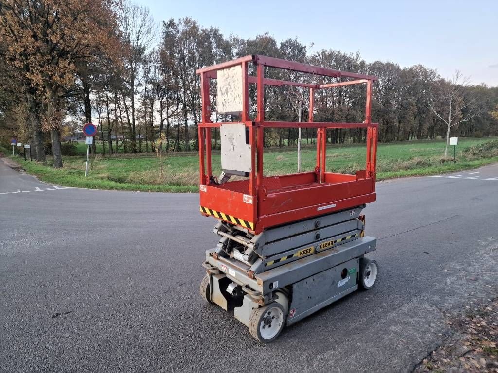 Teleskoparbeitsbühne of the type Sonstige Sky Jack SJ 3219 elektrische schaarhoogwerker schaarlift 8m, Gebrauchtmaschine in Hooge mierde (Picture 4)