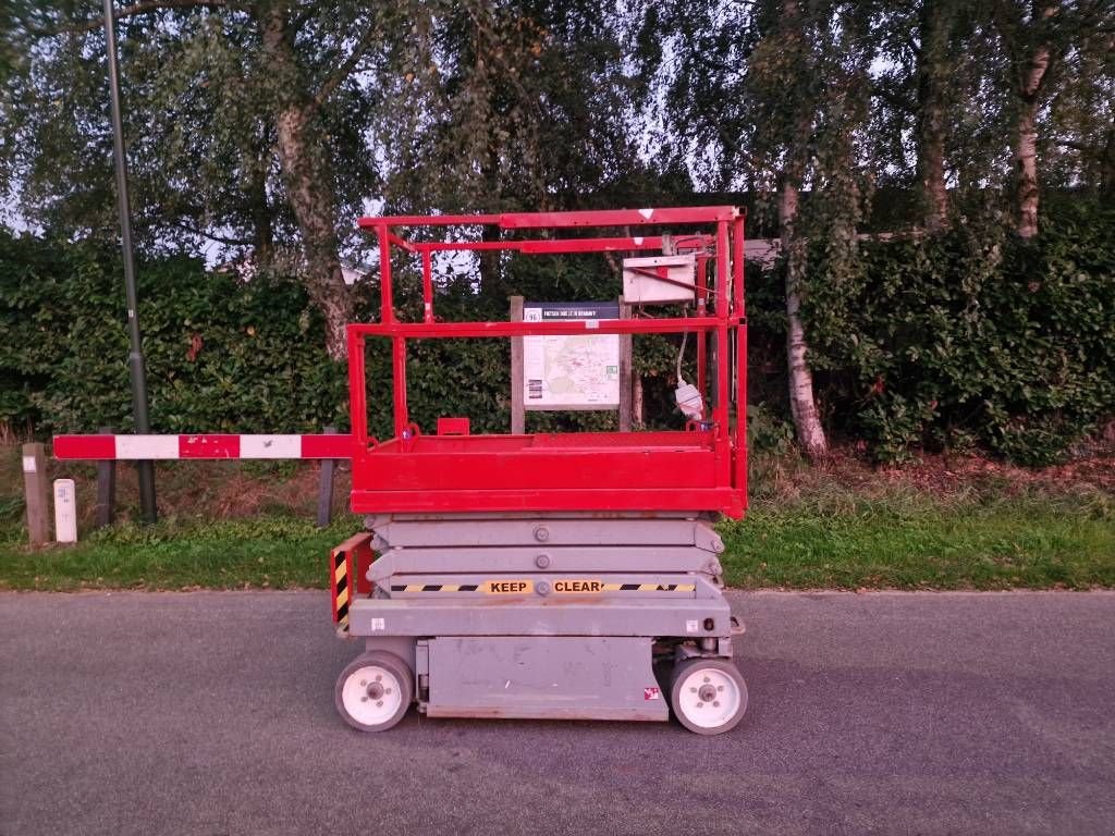 Teleskoparbeitsbühne van het type Sonstige Sky Jack SJ 3219 elektro schaarhoogwerker schaarlift sj3219, Gebrauchtmaschine in Hooge mierde (Foto 2)