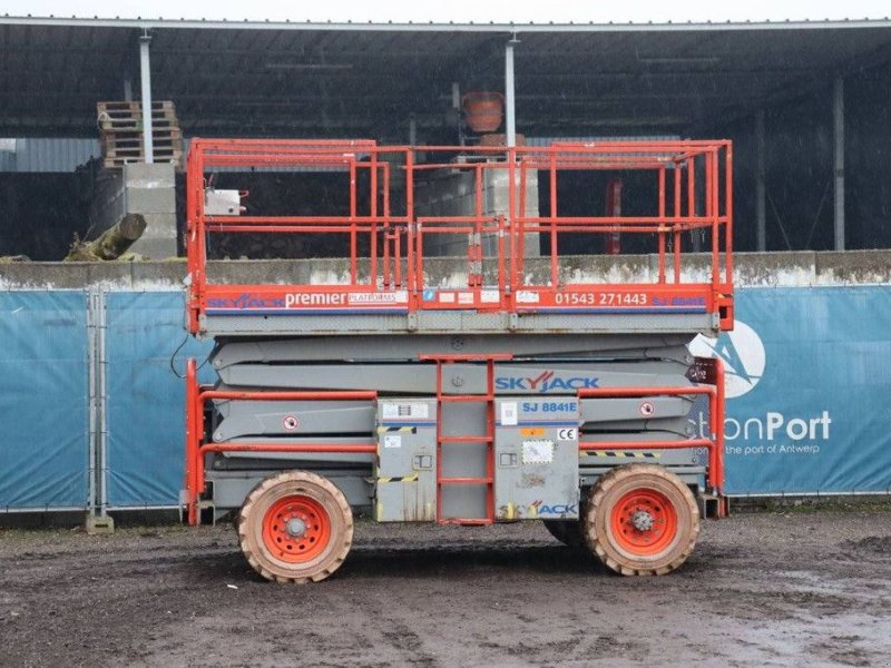 Teleskoparbeitsbühne of the type Sonstige Sky Jack SJ 8841E, Gebrauchtmaschine in Antwerpen (Picture 1)