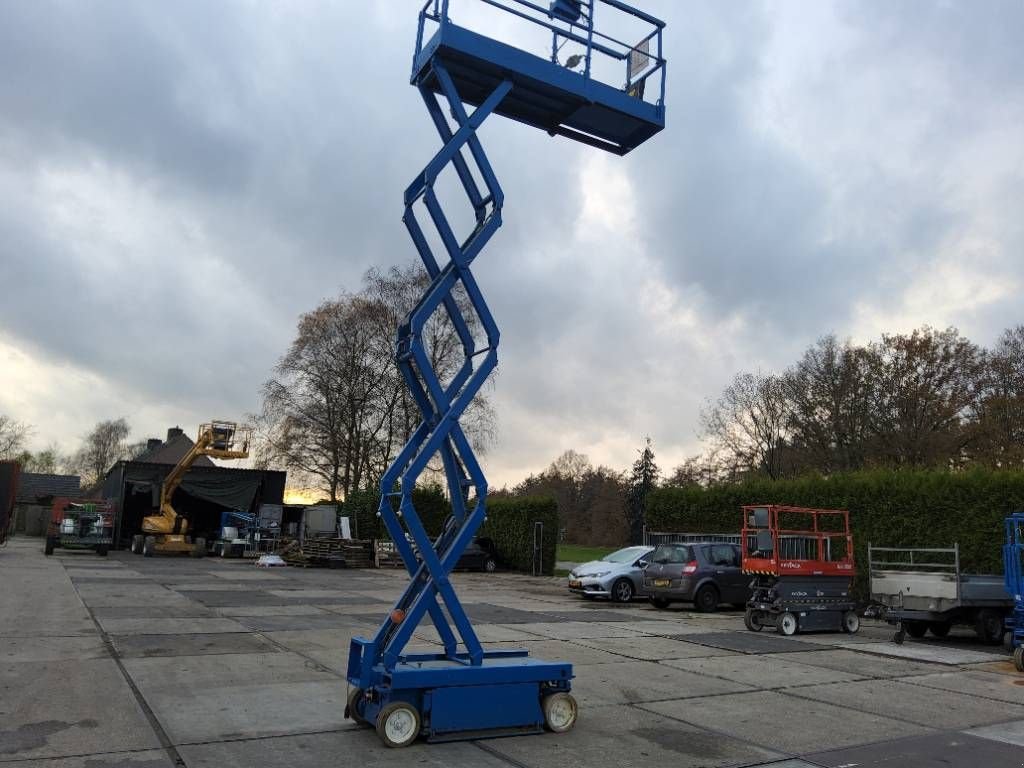 Teleskoparbeitsbühne van het type Sonstige Sky Jack SJ III 3219 schaarlift schaarhoogwerker sj3219 8m, Gebrauchtmaschine in Hooge mierde (Foto 10)