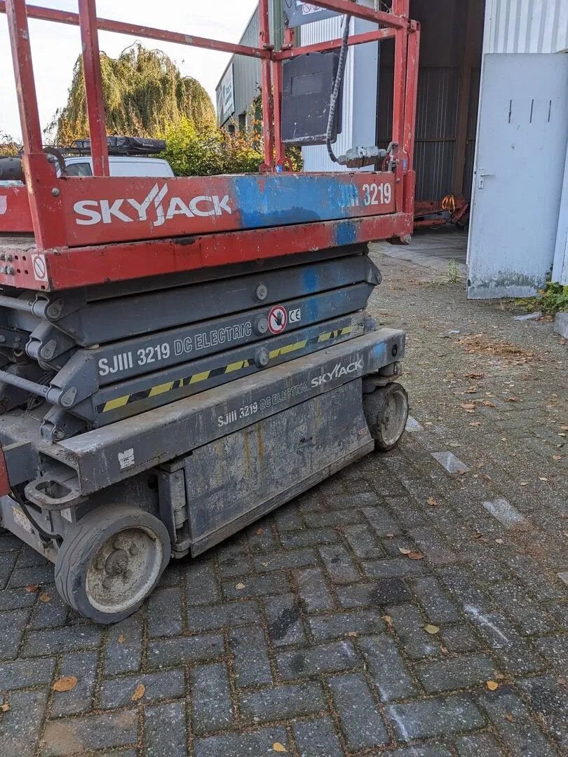 Teleskoparbeitsbühne des Typs Sonstige Sky Jack SJ III-3219, Gebrauchtmaschine in Groningen (Bild 9)