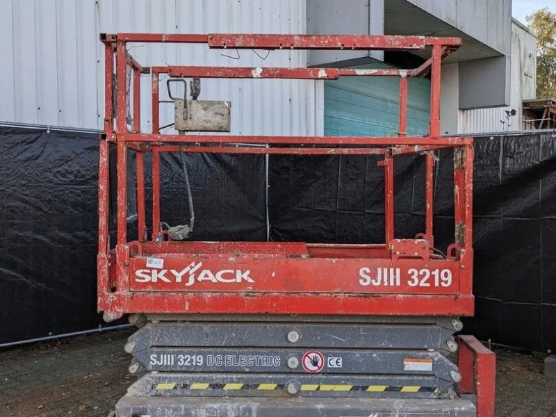 Teleskoparbeitsbühne des Typs Sonstige Sky Jack SJ III-3219, Gebrauchtmaschine in Groningen (Bild 1)