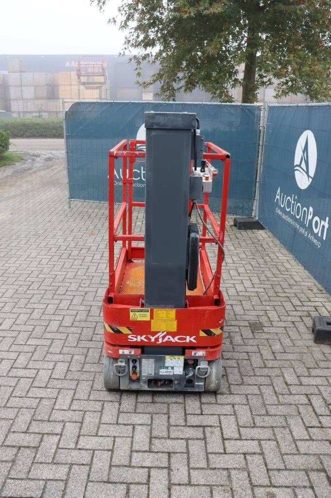 Teleskoparbeitsbühne van het type Sonstige Sky Jack SJ12, Gebrauchtmaschine in Antwerpen (Foto 4)