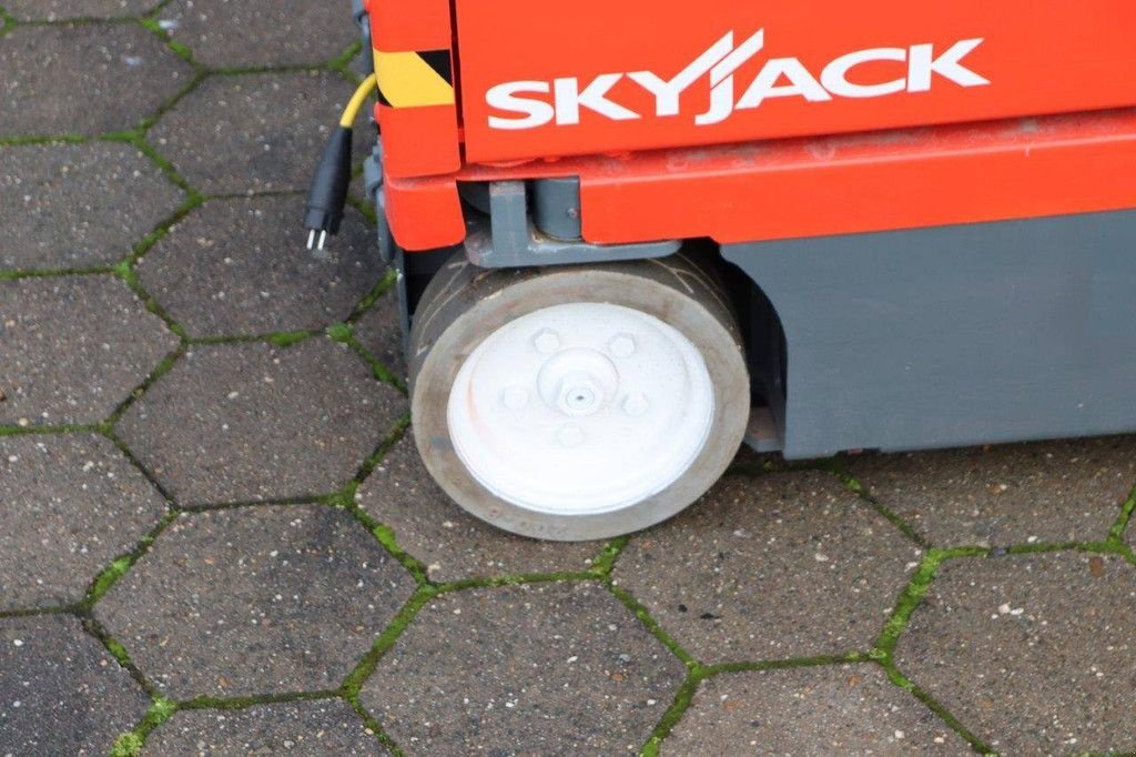 Teleskoparbeitsbühne del tipo Sonstige Sky Jack SJ16, Gebrauchtmaschine en Antwerpen (Imagen 11)