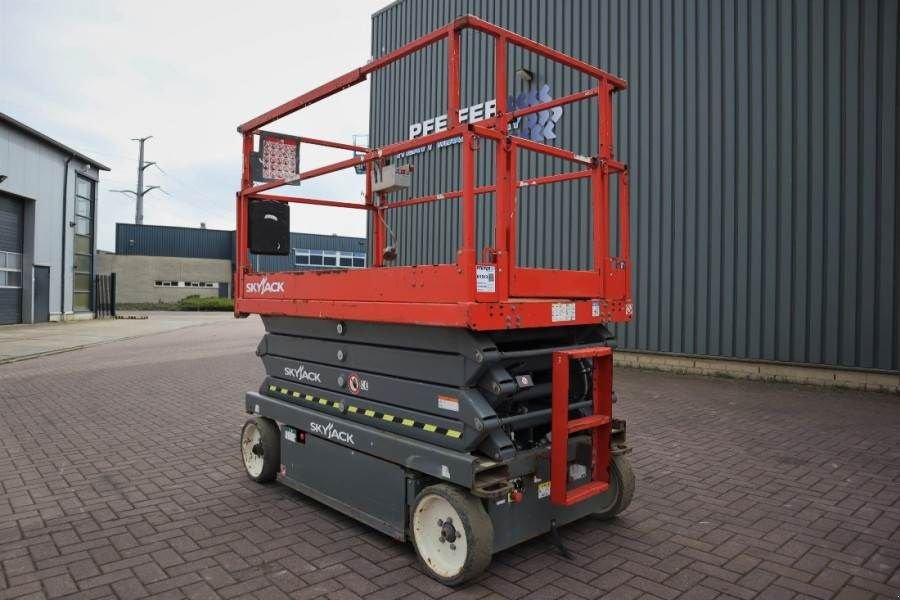 Teleskoparbeitsbühne van het type Sonstige Sky Jack SJ4626 ELECTRIC, 10M WORKING HEIGHT, 454KG CAPACIT, Gebrauchtmaschine in Groenlo (Foto 4)