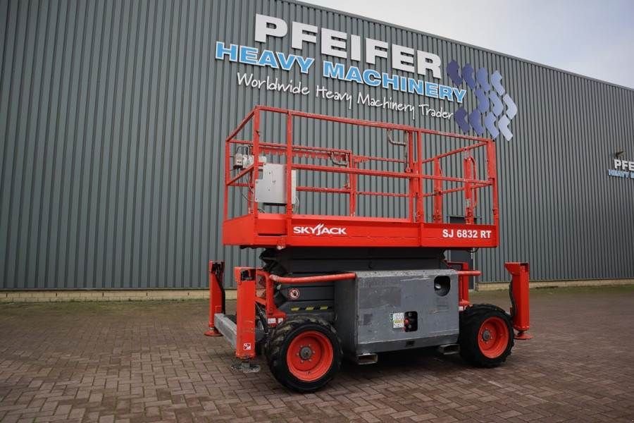 Teleskoparbeitsbühne za tip Sonstige Sky Jack SJ6832 Diesel, 4x4 Drive, 11.6m Working Height, 45, Gebrauchtmaschine u Groenlo (Slika 1)