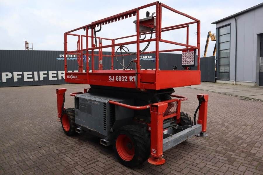 Teleskoparbeitsbühne za tip Sonstige Sky Jack SJ6832 Diesel, 4x4 Drive, 11.6m Working Height, 45, Gebrauchtmaschine u Groenlo (Slika 2)